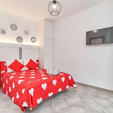 Boutique B3 Sweet Corner Apartment *